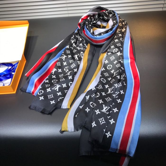 Louis Vuitton Scarf LVS00112